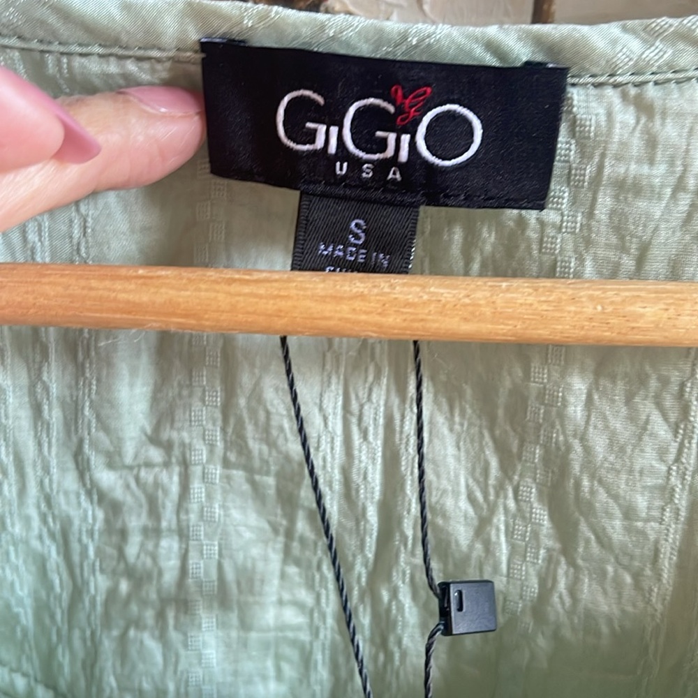 GiGiO Short Sleeve Peplum Blouse Top - Picture 3 of 6